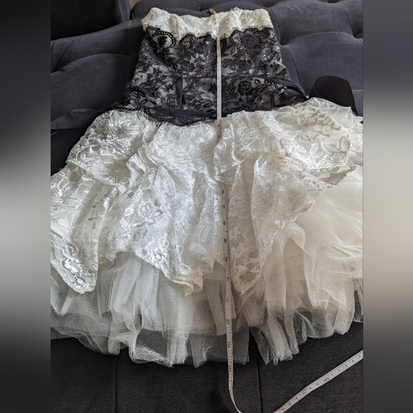 💙 FIESTA 💙 Vintage Inspired Lace Ruffle Dress - Picture 6 of 8